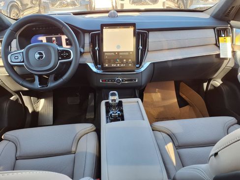 New 2026 Volvo XC90 B6 Ultra w/ Lounge Package image 11