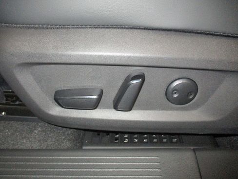 New 2026 Nissan Rogue Platinum w/ Platinum Premium Package image 18