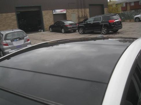 Used 2010 Toyota Prius Two image 13