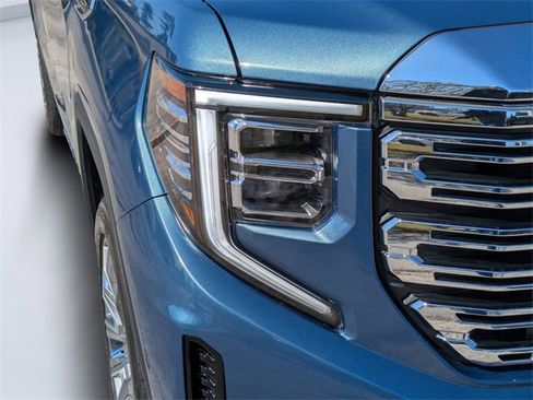 Used 2024 GMC Sierra 1500 Denali w/ Denali Reserve Package image 9