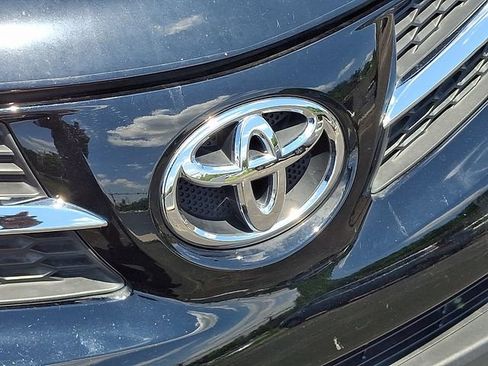 Used 2015 Toyota RAV4 XLE AWD/4WD image 28