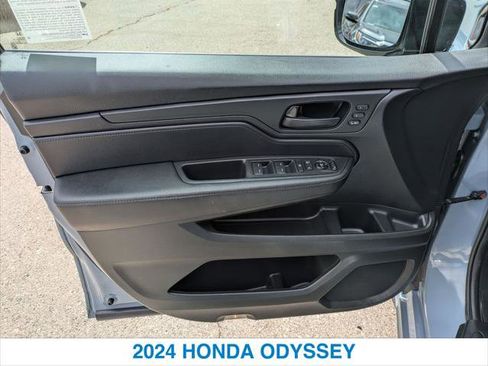 Certified 2024 Honda Odyssey Sport image 12