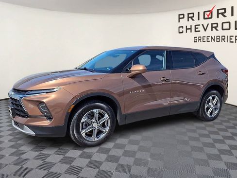 Certified 2023 Chevrolet Blazer LT w/ LPO, Black Grille Bar Package image 4