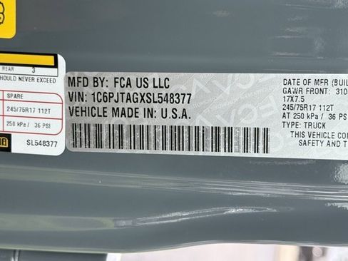 New 2025 Jeep Gladiator Sport image 26