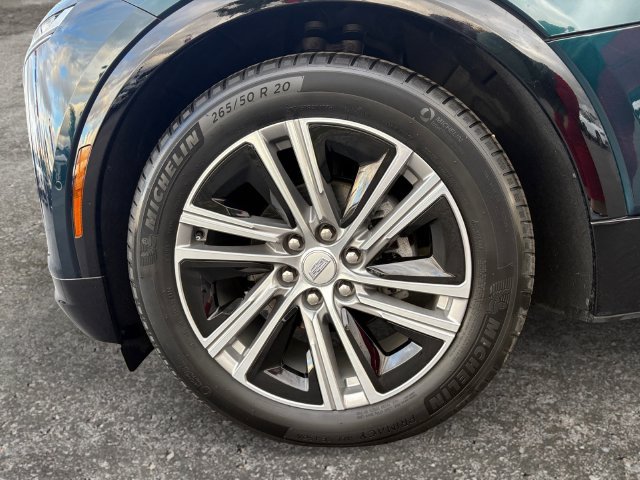 Used 2024 Cadillac Lyriq Luxury w/ LPO, Floor Liner Package AWD/4WD image 14