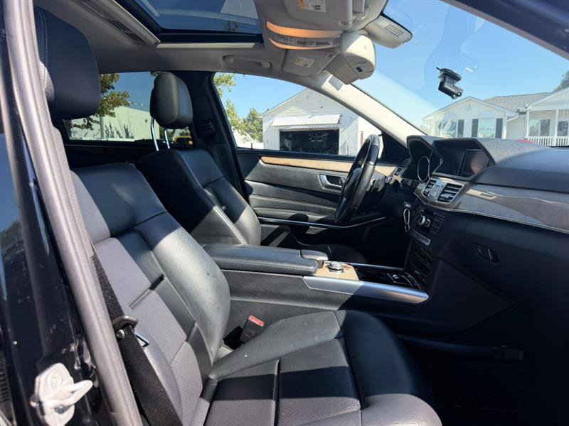 Used 2014 Mercedes-Benz E 250 BlueTEC 4MATIC Sedan image 19