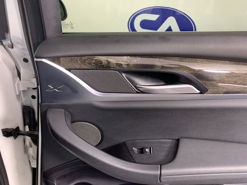 Used 2019 BMW X3 xDrive30i w/ Premium Package image 38