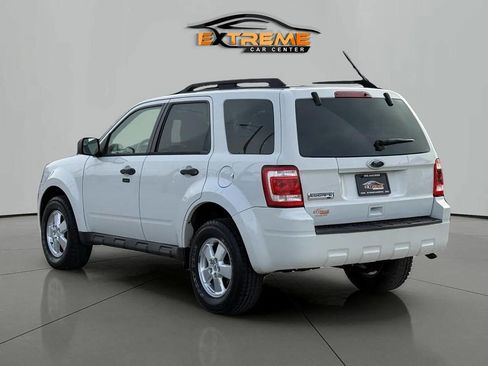 Used 2011 Ford Escape XLT w/ 201A Rapid Spec Order Code image 4