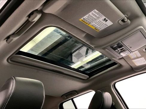 Used 2021 Nissan Frontier PRO-4X w/ Pro-4x Utility Package image 20