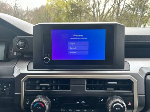 Used 2024 Toyota Tacoma SR5 image 21