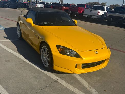 Used 2005 Honda S2000 image 4
