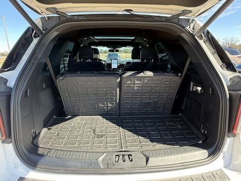 Used 2020 Ford Explorer ST w/ ST Street Pack image 12