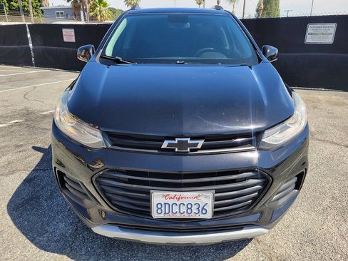 Used 2018 Chevrolet Trax LT w/ Redline Edition FWD image 9