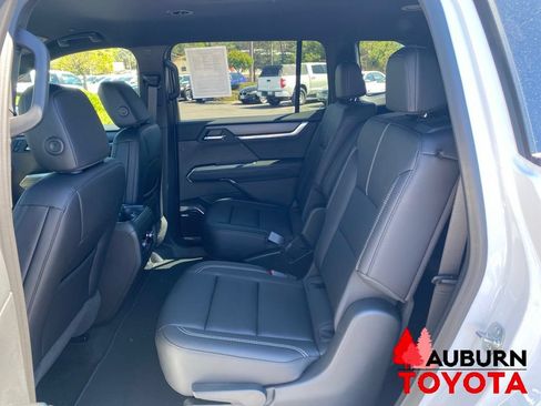 Used 2026 GMC Acadia Elevation w/ Black Edition AWD/4WD image 28