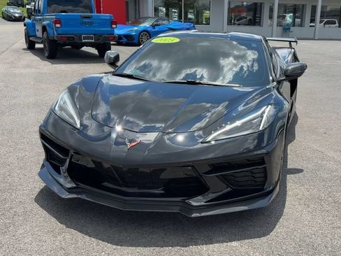 Used 2025 Chevrolet Corvette Stingray Preferred Cpe w/ 2LT RWD image 2
