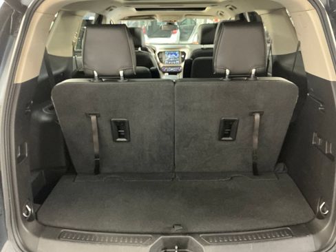 Used 2019 GMC Acadia Denali w/ Technology Package AWD/4WD image 28