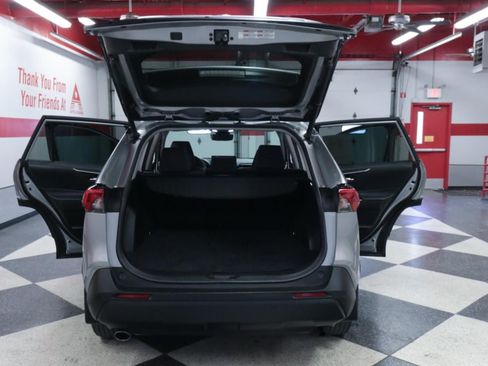Used 2022 Toyota RAV4 XLE w/ Convenience Package AWD/4WD image 25