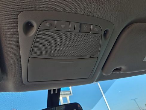 Used 2019 Nissan Pathfinder S image 26