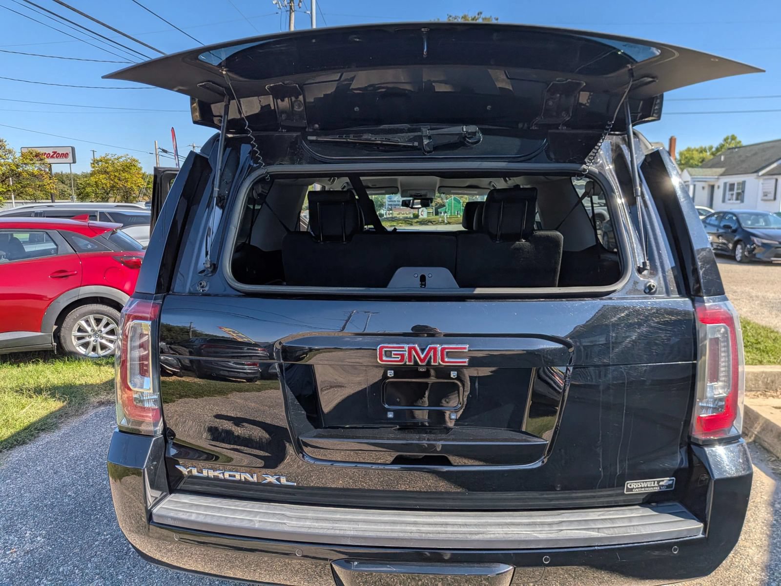 Used 2020 GMC Yukon XL SLT AWD/4WD image 35