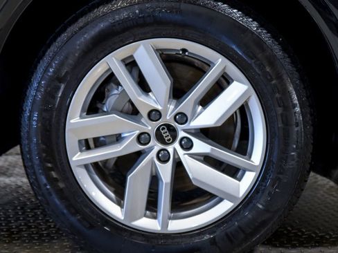 Used 2023 Audi Q5 2.0T Premium w/ Convenience Package image 13