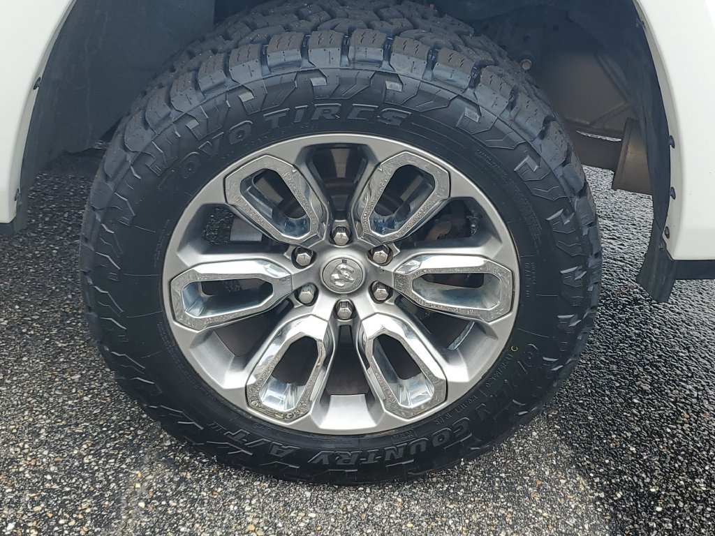 Used 2022 RAM 1500 Laramie AWD/4WD image 32