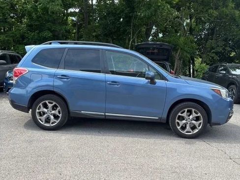 Used 2018 Subaru Forester 2.5i Touring AWD/4WD image 10