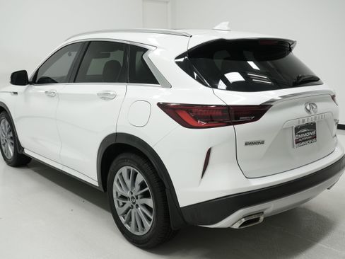 Used 2023 INFINITI QX50 Luxe FWD image 6