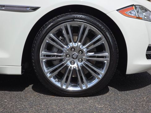 Used 2011 Jaguar XJ L RWD image 35