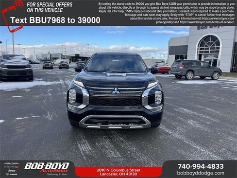 Used 2022 Mitsubishi Outlander SE image 2