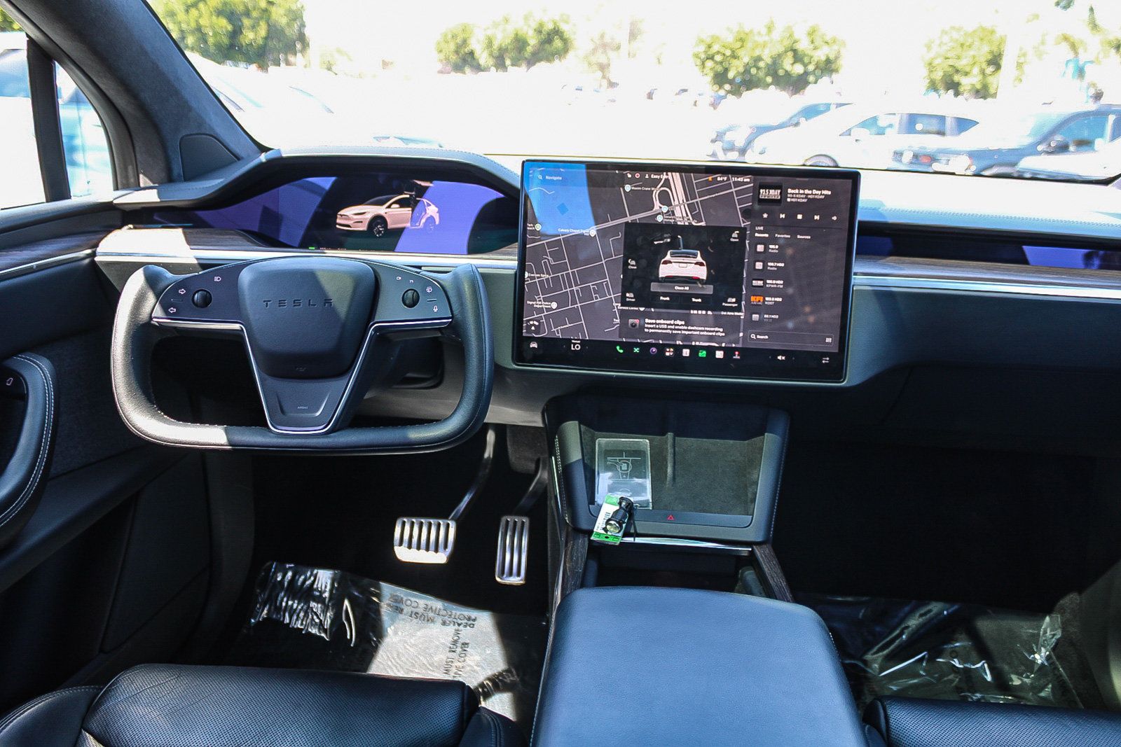 Used 2023 Tesla Model X AWD/4WD image 14