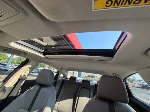 Used 2016 Honda Civic EX image 24