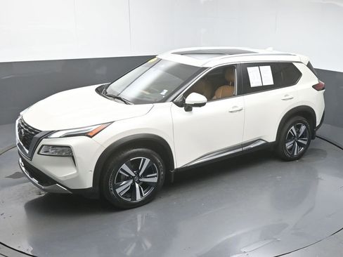 Used 2021 Nissan Rogue Platinum image 46