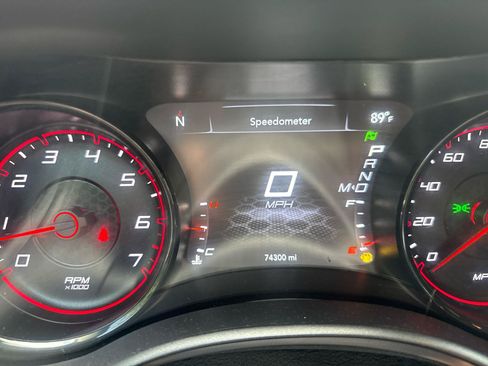 Used 2021 Dodge Charger R/T w/ Blacktop Package RWD image 9