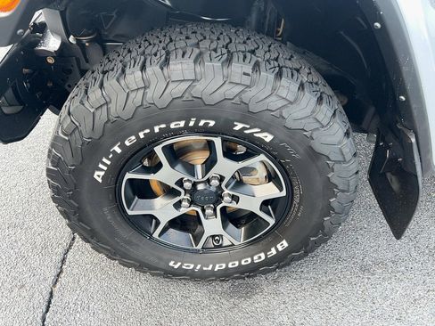 Used 2021 Jeep Wrangler Unlimited Rubicon image 9