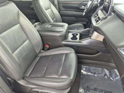 Used 2024 Chevrolet Tahoe LT AWD/4WD image 17