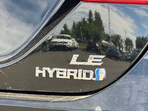 Used 2022 Toyota Camry LE FWD image 30