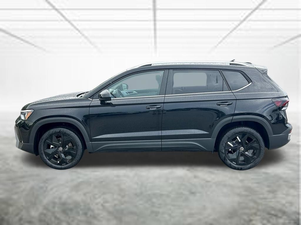 New 2026 Volkswagen Taos SE FWD image 8