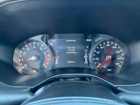 Used 2025 Jeep Compass Trailhawk AWD/4WD image 39