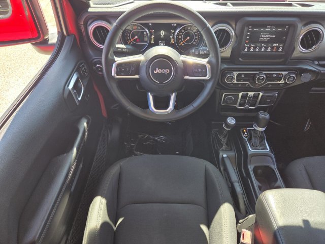 Used 2020 Jeep Wrangler Unlimited Sahara AWD/4WD image 17