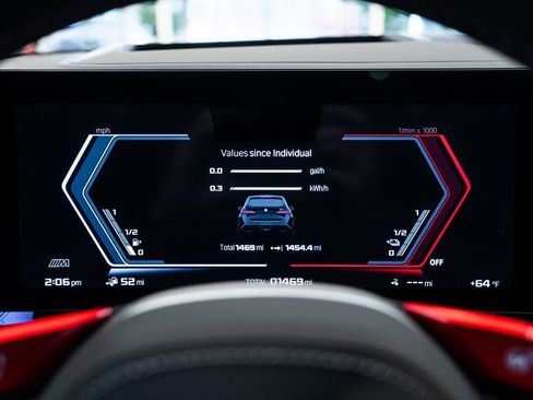 Used 2025 BMW M5 Touring image 22