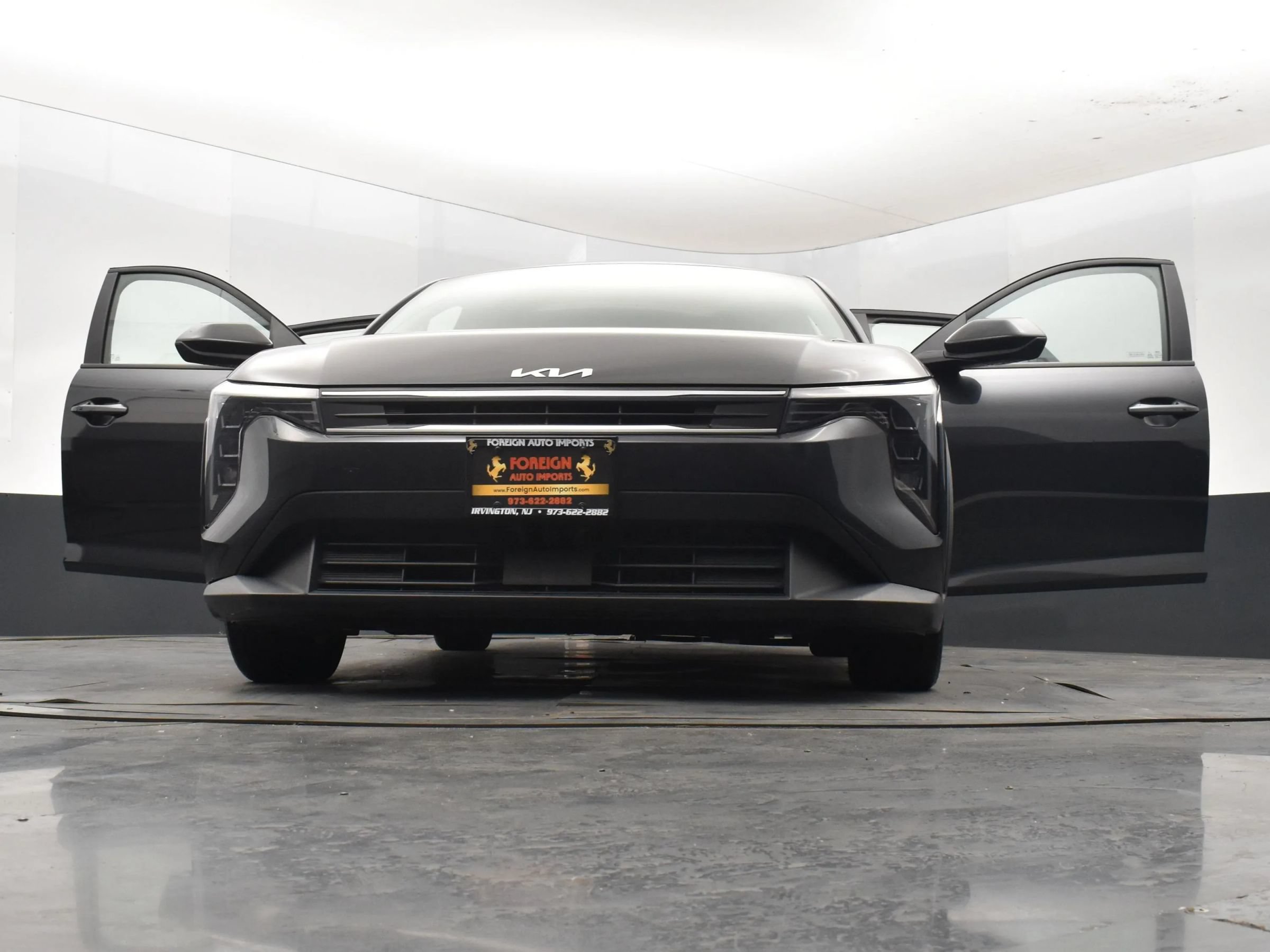 Used 2025 Kia K4 FWD image 11