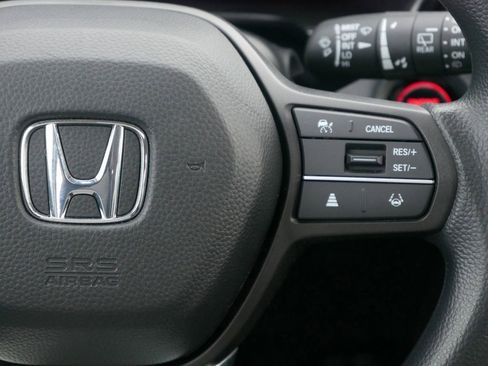 Used 2025 Honda CR-V EX image 19