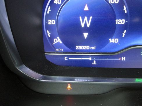 Used 2023 Chevrolet Tahoe High Country w/ Advanced Technology Package image 35