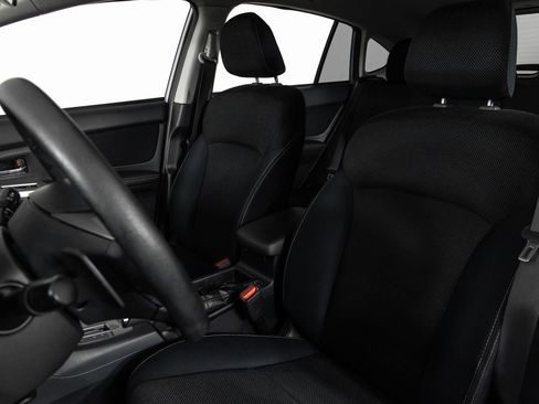 Used 2015 Subaru Crosstrek 2.0i Premium image 16