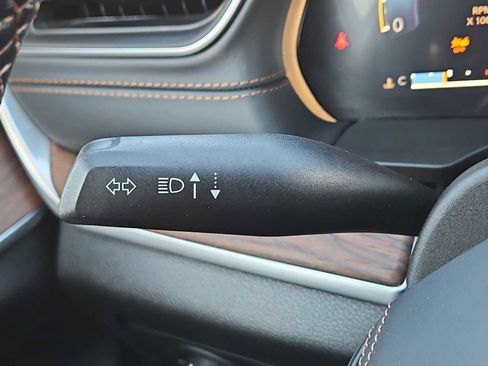 Used 2022 Jeep Grand Cherokee Summit w/ Luxury Tech Group V image 28