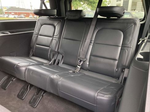 Used 2024 Lincoln Navigator L Reserve image 18