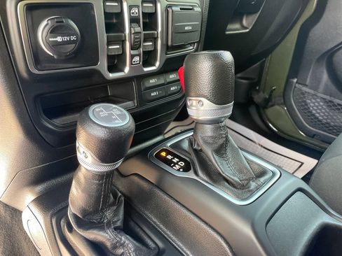 Used 2023 Jeep Wrangler Unlimited w/ Cold Weather Group AWD/4WD image 20