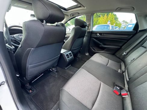 Used 2019 Honda Accord EX image 12