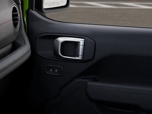 Used 2025 Jeep Wrangler Unlimited Rubicon w/ Safety Group image 50