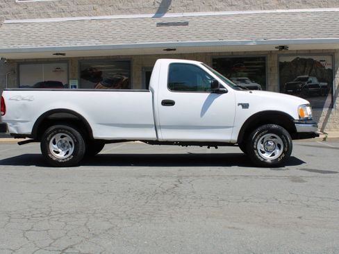 Used 2000 Ford F150 XLT AWD/4WD image 17